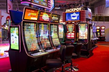 luxiobet Lottery game interface showing Andar Bahar card prediction